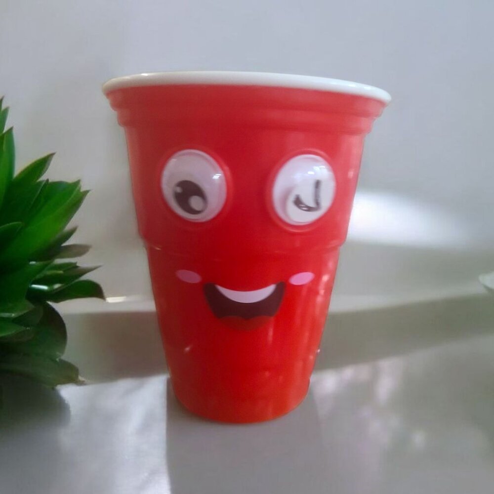 Kiss candle